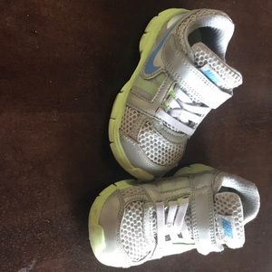 3 for 15 deal NIKE sz 7 toddler sneaker